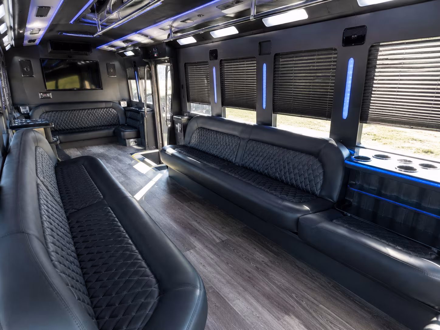 Rialto Birthday, Sweet 16, & Quinceañera Party Bus Rentals