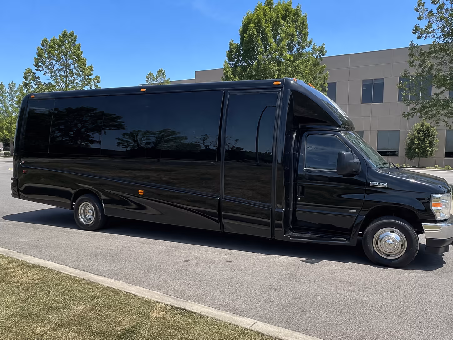 Riverside Homecoming & Prom Party Bus Rentals